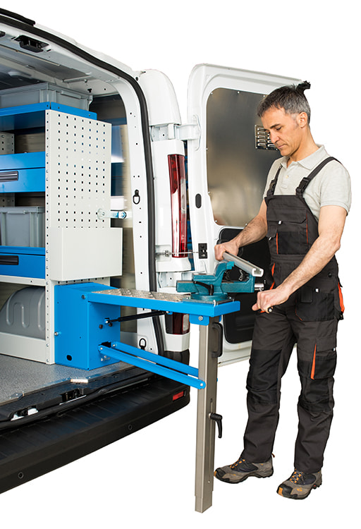 Fully extended folding vise holder with Syncro support